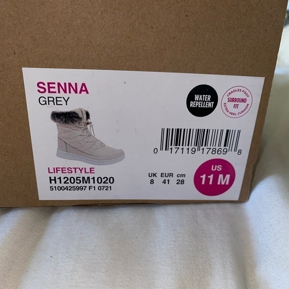 Nude Winter Boots - Picture 7 of 7